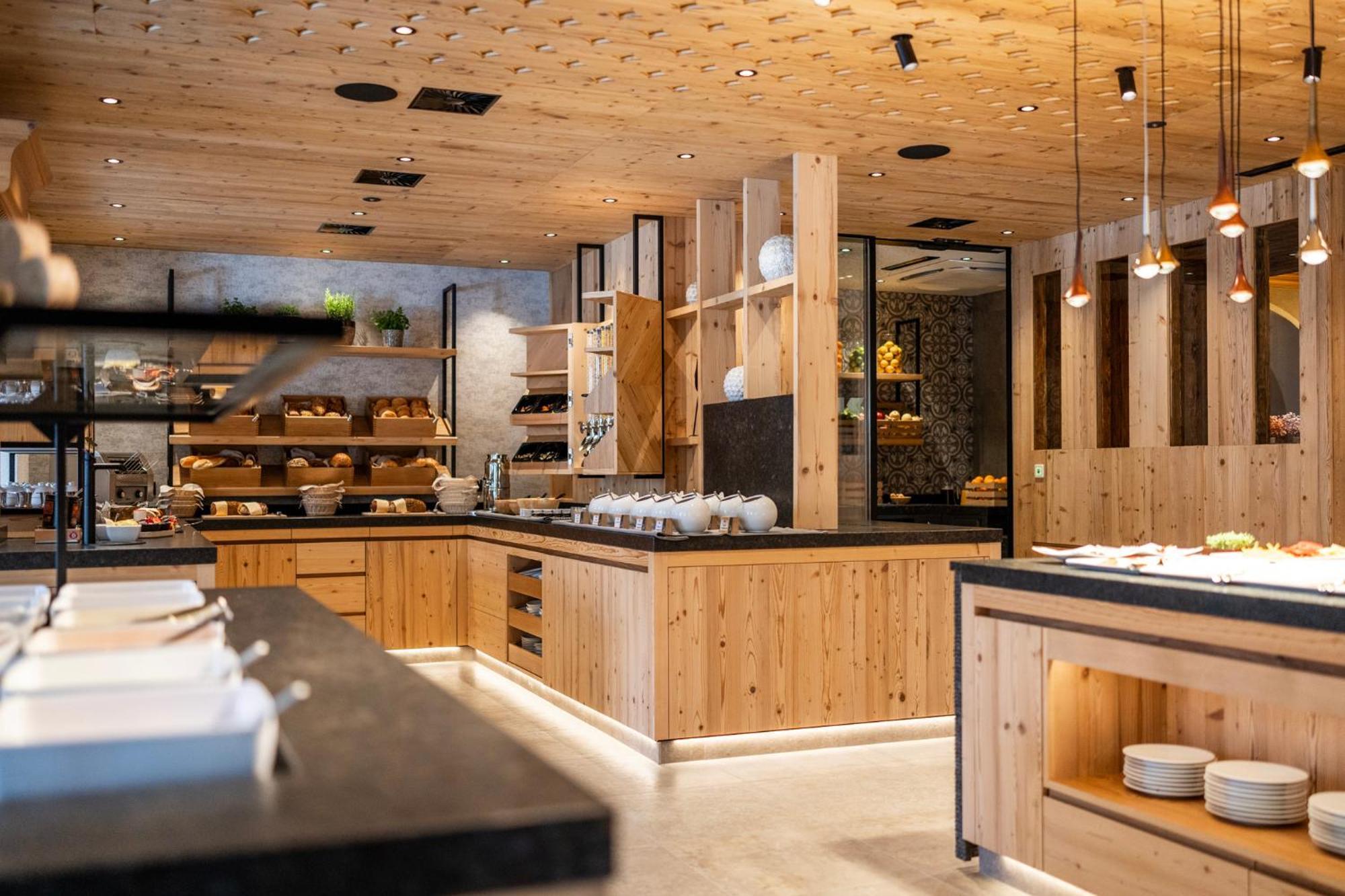 Alpenhotel Ischglerhof Екстериор снимка