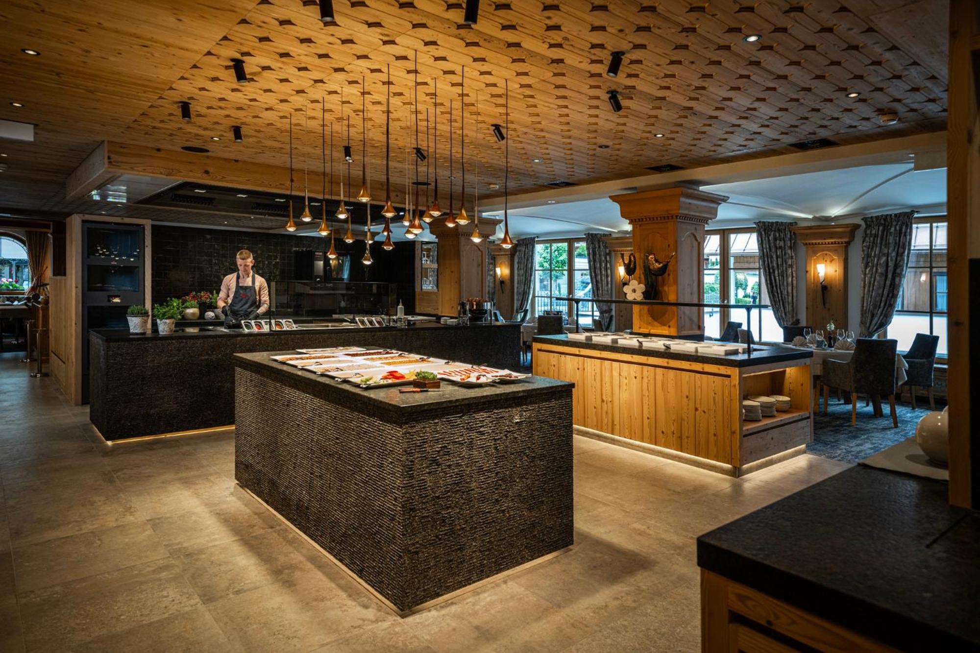 Alpenhotel Ischglerhof Екстериор снимка