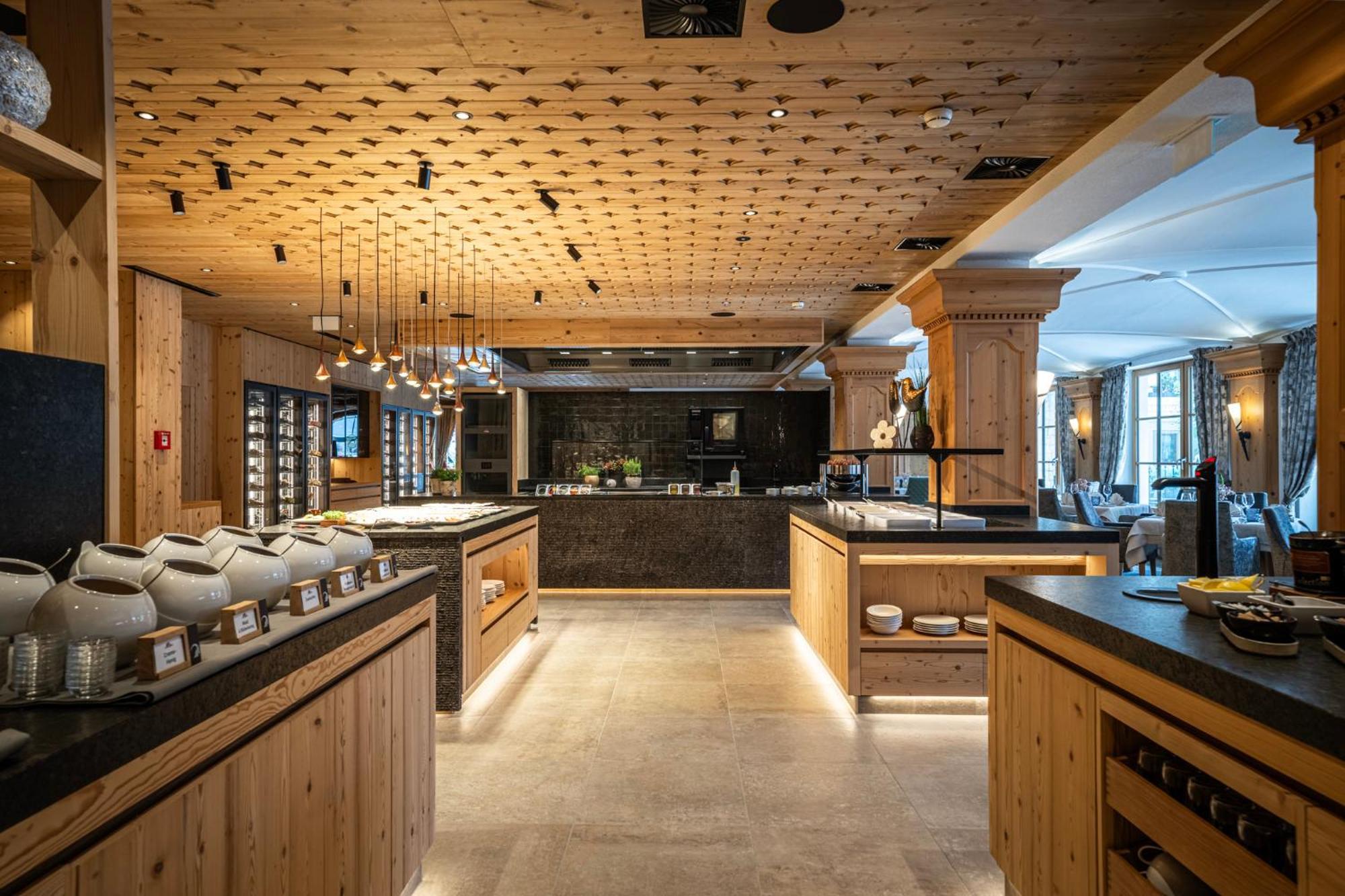 Alpenhotel Ischglerhof Екстериор снимка